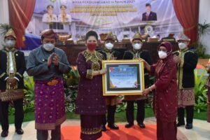 HD Berikan "Kado" Rp 53 Miliar di Hari Jadi OKU ke-111