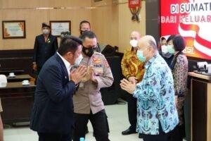 Herman Deru Bangga Warga Sumsel Aktif &nbsp;Bantu Pemerintah Tangani&nbsp;Pandemi Covid-19