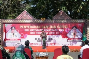 Herman Deru Gelontorkan Bansos 1000 Ton Beras untuk Masyarakat Terdampak Covid-19