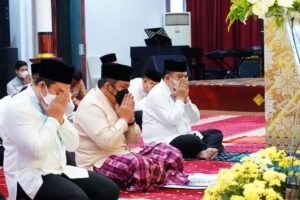 Herman Deru Serukan Semangat Berkurban Bantu Warga Terdampak Pandemi
