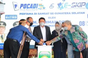 HD&nbsp;Apresiasi&nbsp;Kreatifitas Samsat Palembang III yang ‘Manjakan’ Wajib&nbsp;Pajak
