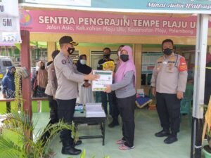 Laksanakan PPKM Mikro, Mang Pedeka Serbu Kelurahan Plaju Palembang