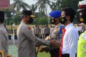 HUT Ke-75 Bhayangkara, 90 Personel Polda Babel Terima Penghargaan dari Kapolda