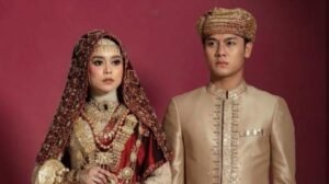 Ingin Tampil Trendi, Semua Groomsman Rizky Billar Kenakan Kacamata Hitam