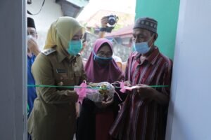 Alhamdulillah, Holifah dan Iskandar Kini Tersenyum Bahagia