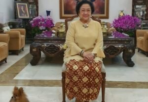 Lebaran, Mantan Presiden Megawati dan Puan Maharani Kompak Pakai Gambo Muba