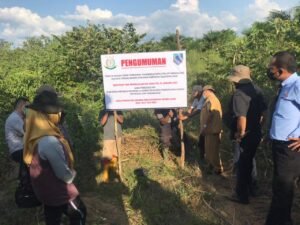 Dikuasi Oknum Warga, Kejari dan Pemkab Lahat Pasang Plang di PTB dan KTM