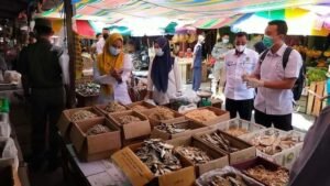 Lindungi Masyarakat, Pemkab Muba Sidak Barang Berbahaya pada Bahan Pokok