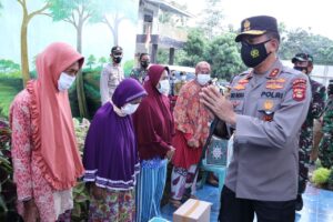 Kapolda Sumsel dan Pangdam ll Sriwijaya, Tinjau Posko PPKM di Kota Palembang