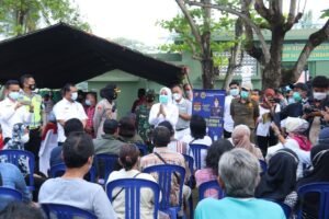 Hari Ini Yayasan Budhaa Tzu Chi Bersama Pemkot Berikan Bantuan 2000 Paket