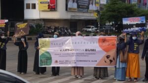 BKSD Sumsel Bagikan Takjil, Serta  Kampanyekan Tumbuhan dan Satwa  Liar Yang Dilindungi