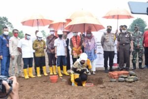Bupati Lakukan Peletakan Batu Pertama Pembangunan Gedung KPU Musi Rawas