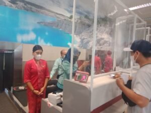 Penumpang Wings Air Protes, Kenapa Harga Bagasi Lebih Mahal dari Oleh-oleh?