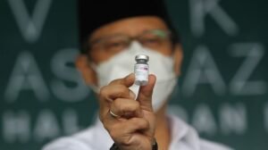 Fatwa MUI: Vaksin AstraZeneca Mengandung Babi, Haram Tapi Boleh Dipakai