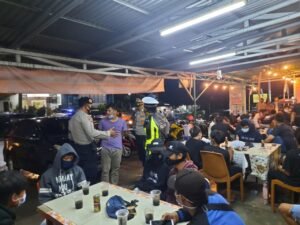 Iimbau Pedagang dan Pengelola Tempat Hiburan Berpartisipasi Cegah Penyebaran COVID-19