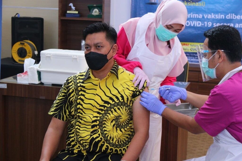 Hari Ini Suntik Vaksin Dosis Kedua di RS Bari Berjalan Lancar