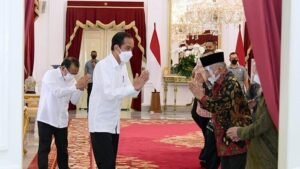 Loyalis soal Amien Rais Temui Jokowi: Bukan Berarti Jadi Pendukung