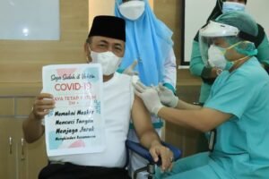Usai Divaksin, Sekda Muba Tegaskan Vaksin COVID-19 Aman