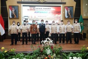 Jalan Mulus, Bisnis Jasa Pengiriman Menggeliat