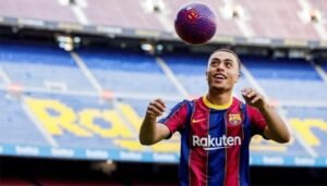 Dest Siap Perkuat Barca di Markas Elche