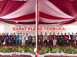 KPU Musirawas Tetapkan Rama-Suwarti Sebagai Bupati dan Wakil Bupati Periode 2021-2026