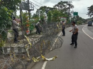 Kantor KPU Musirawas Dikelilingi Kawat Berduri