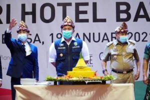 Herman Deru Sarankan&nbsp; Penggunaan Tanjak di Seluruh Hotel di Sumsel