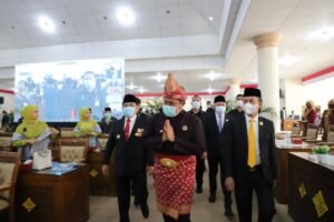 Hadiri Sidang Paripurna HUT Ogan Ilir, Herman Deru Ungkap Kunci Sukses Bangun Daerah