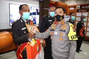 Kapolres Karimun Apresiasi Wisuda Purnawira Bhakti Personel dan Titipkan Pesan Ini