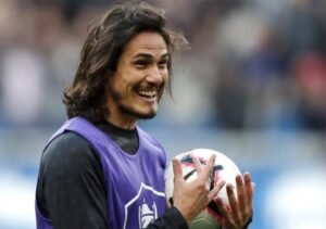 Solskjaer: Cavani akan Tersedia Melawan Chelsea