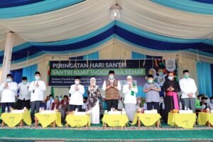 Herman Deru Ajak Santri Manfaatkan Teknologi untuk Syiarkan Islam