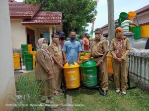 Lurah Pasar I Sebar 1.000 Tempat Sampah