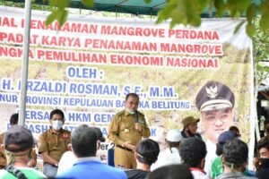 Gubernur Babel Resmikan Program Padat Karya Penanaman Mangrove di Kurau Timur