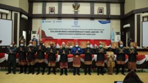 Bupati Buka Keran, Gubernur Bantu Infrastruktur Jalan