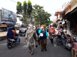 Tim Gabungan Lakukan Penyuluhan Penanganan Covid 19 di Pasar Pagi Kayuagung