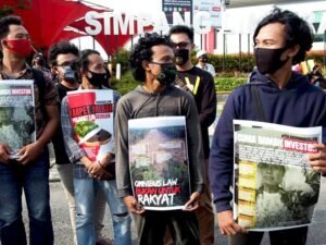 Banjir Kritik Pengesahan UU Cipta Kerja, Pemerintah Kejar Target Bikin Aturan Turunan