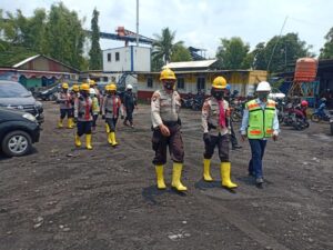 Polwan Obvit Polda Sumsel gelar Patroli dan Edukasi Pencegahan Covid-19