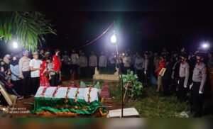 Tinggalkan Dua Putri, Bripka Anina Dimakamkan Secara Dinas Kepolisian