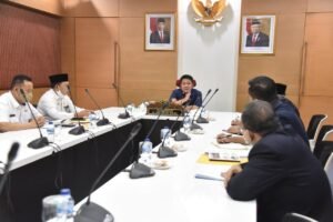 Herman Deru Tegur Jajarannya karena Bantuan untuk Mahasiswa dan Ponpes Lambat Terdistribusi