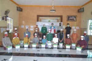 Hari Raya Anak Yatim, DD Sumsel Bersama LinkAja Bagikan Bingkisan & Uang