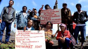 75 Tahun Indonesia Merdeka, Masyarakat Adat Menanti Perlindungan Hak