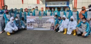 Tekan Penyebaran COVID-19, Pemprov Sumsel Gencar Bagikan APD ke Masyarakat