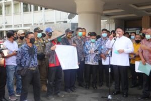 Temui Pendemo, Gubernur Sumsel Janji Selesaikan Masalah Rakyat dengan Terhormat