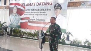 Kunker ke Muara Enim, Dirsismet Pusterad TNI Ajak Warga Kompak Jaga NKRI