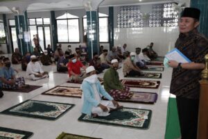 HD Ajak Jama’ah Masjid Ar-Rozaq Bersyukur, Kerinduan Sholat  Berjama’ah Terbayarkan