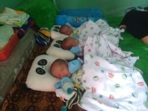 Pasutri Lahirkan Bayi Kembar Tiga di Muba Rutin Dapat Bantuan Pemerintah