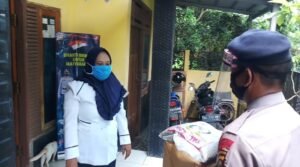 Berikan Semangat kepada Tim Medis Bhayangkari