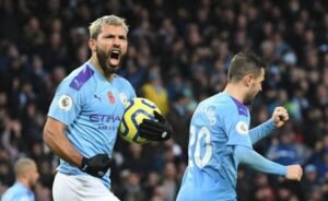 Manchester City Ingin Pertahankan Aguero