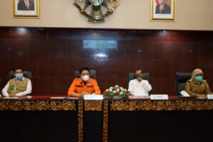 Datangi Kantor Walikota, Herman Deru Matangkan Persiapan PSBB