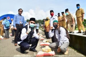 Ribuan Guru Ngaji di Musi Rawas Mendapat Paket Sembako